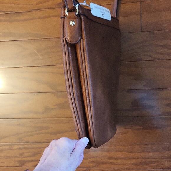 Charming Charlie Brown and Gold Crossbody Bag with Chain Detail NWT - Picture 6 of 16